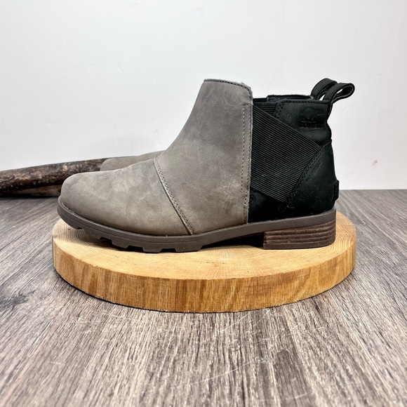 *Sorel | Emelie Leather Chelsea Boots in Taupe Size 7.5 - Picture 1 of 16